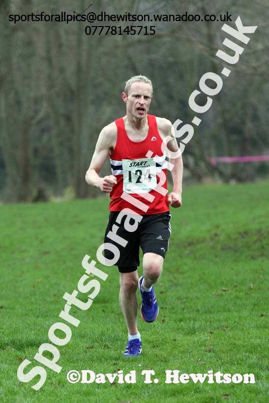 Morpeth Harriers 11k Road Race. Photo: David T. Hewitson/Sports for All Pics
